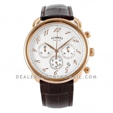 Arceau Chronographe 43 White Dial in Rose Gold on Brown Leather Strap