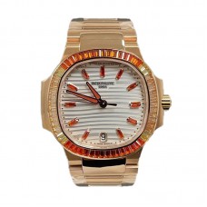Nautilus 7118 White Dial with Diamond Markers in Rose Gold