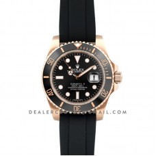 Submariner in Rose Gold on Rubber Strap